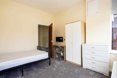 5 bed house, Raddlebarn Road, Selly Park, Birmingham, B296HH - Image 13