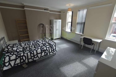 6 bed house, Westcotes Drive, City Centre, Leicester, LE30QT - Image 2