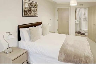 5 bed house, 5bedrooms & 4bathrooms, City Centre, Leicester, LE27HY - Image 2