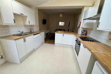 5 bed house, Pomona Street, Sharrow, Sheffield, S118JN - Image 1