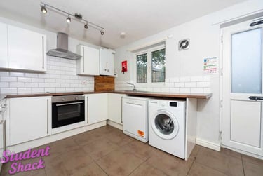 5 bed house, JJ Thomson Mews Manchester, Fallowfield, Manchester, M146JT - Image 4