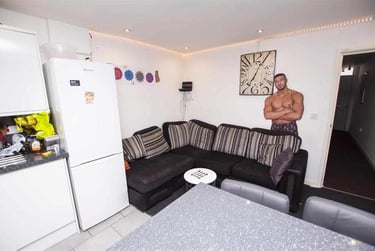 7 bed house, Tiverton Road, Selly Park, Birmingham, B296BY - Image 2