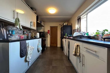 7 bed house, Cathays, Cardiff, CF244LN - Image 3