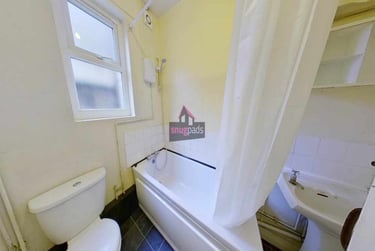 8 bed house, Salford, Seedley, M67EL - Image 11
