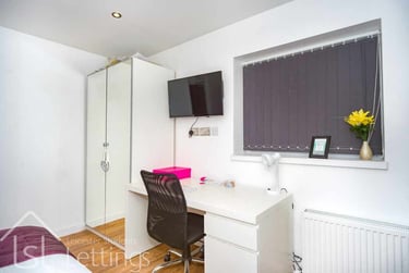 1 bed house, (Studio) West Street, Highfields, Leicester, LE16XQ - Image 3