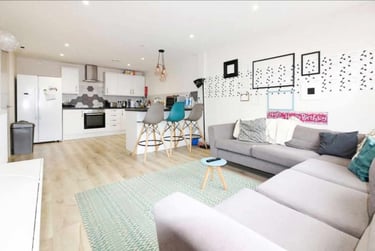 6 bed house, Cathays, Cardiff, CF244NB - Image 1