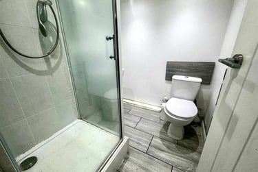 1 bed studio, Edmund Road, Heeley, Sheffield, S24EN - Image 4