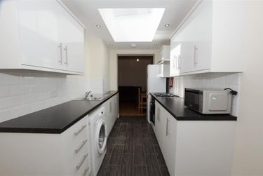 5 bed house, Selly Hill Road, Selly Park, Birmingham, B297DL - Image 1