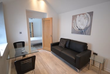 1 bed flat, Mansel Street, City Centre, Swansea, SA15TY - Image 3