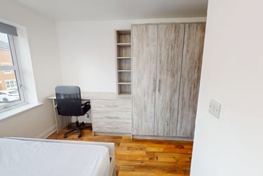 4 bed house, Blue Fox Close, City Centre, Leicester, LE30EE - Image 9