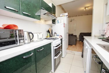 5 bed house, Hubert Road, Selly Park, Birmingham, B296EP - Image 2