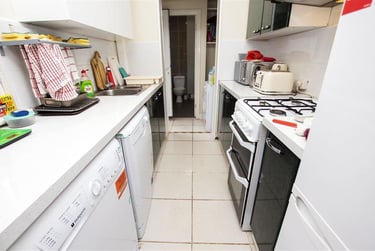 5 bed house, Hubert Road, Selly Park, Birmingham, B296EP - Image 3