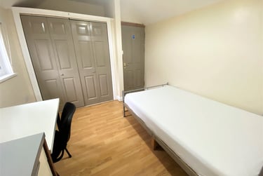 4 bed house, Norfolk Street, Mount Pleasant, Swansea, SA16JQ - Image 3