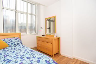 1 bed flat, City Centre, Highfields, Leicester, LE11PA - Image 1