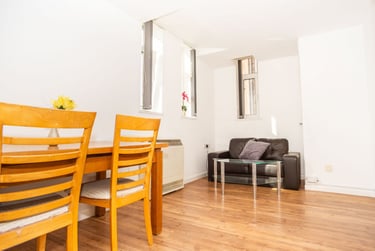 1 bed flat, City Centre, Highfields, Leicester, LE11PA - Image 2