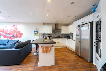 8 bed house, Heeley Road, Selly Park, Birmingham, B296DP - Image 2