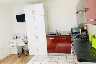 1 bed house, Watkin Road, City Centre, Leicester, LE27HY - Image 3