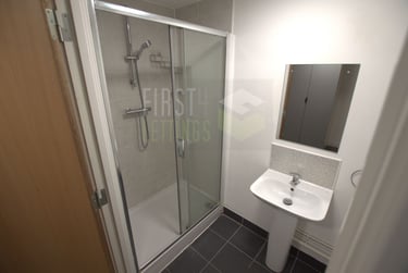 1 bed studio, Tudor Road, City Centre, Leicester, LE35HU - Image 3