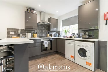 5 bed house, Roman Way, Selly Park, Birmingham, B152SJ - Image 2