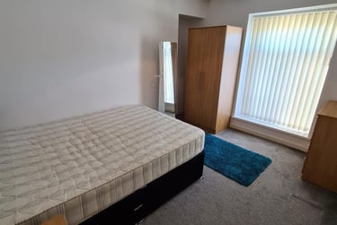 2 bed house, Carmarthen Road, Cwmbwrla, Swansea, SA58LW - Image 6