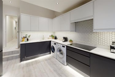 5 bed house, Hubert Road, Selly Park, Birmingham, B296EE - Image 2