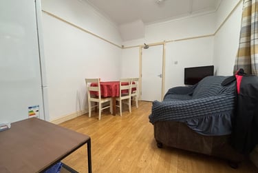 5 bed house, Roath, Plasnewydd, Cardiff, CF243EH - Image 2