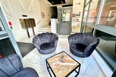 2 bed flat, Buckingham House, 4 Glovers Court, City Centre, Preston, PR13AT - Image 1