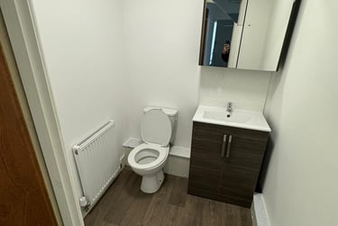 5 bed house, Lewis Street, St Thomas, Swansea, SA18PB - Image 3