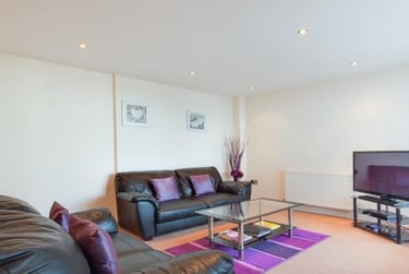 1 bed house, Freemans Meadow, City Centre, Leicester, LE27AT - Image 2