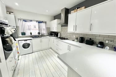 5 bed house, Alexandra Terrace, Uplands, Swansea, SA20DU - Image 1