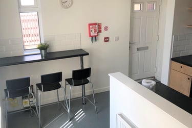 5 bed house, Dillwyn Street, City Centre, Swansea, SA14AQ - Image 1