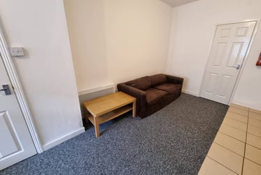 1 bed studio, 1, 18, Cathays, Cardiff, CF244EP - Image 4
