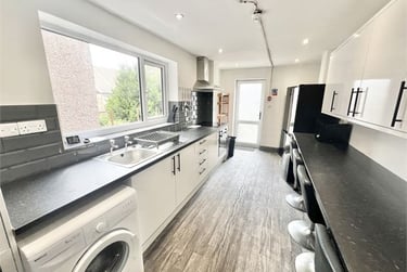 5 bed house, St Helens Avenue, Brynmill, Swansea, SA14NQ - Image 3