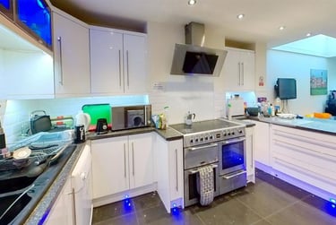 6 bed house, Heeley Road, Selly Park, Birmingham, B296EJ - Image 3