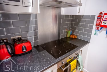 2 bed flat, West Street, Highfields, Leicester, LE16XQ - Image 7