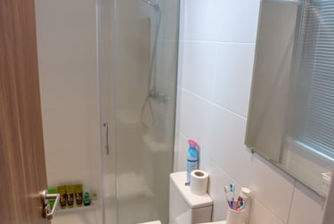 2 bed flat, West Street, Highfields, Leicester, LE16XQ - Image 8