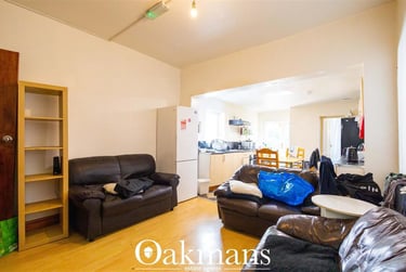 6 bed house, Harrow Road, Selly Park, Birmingham, B297DN - Image 2
