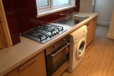 4 bed house, Seaview Terrace, Swansea, SA16FE - Image 2