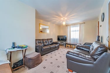 4 bed house, Varden Croft, Edgbaston, Birmingham, B57LR - Image 2