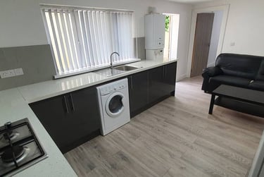 1 bed flat, 2, 30, Plasnewydd, Cardiff, CF243BG - Image 4