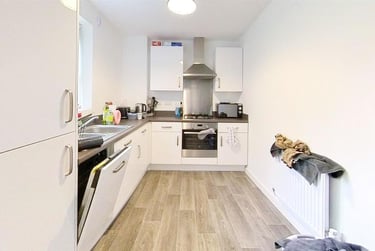 2 bed house, Escelie Way, Selly Oak, Birmingham, B296GQ - Image 3