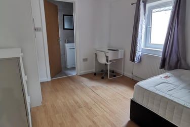 4 bed house, Richardson Street, Sandfields, Swansea, SA13JF - Image 8