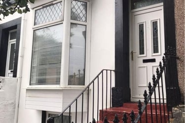 4 bed house, St Helens Avenue, Brynmill, Swansea, SA14NQ - Image 1