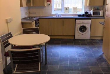 4 bed house, Rhondda Street, Mount Pleasant, Swansea, SA16ET - Image 2