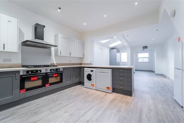 6 bed house, Raddlebarn Road, Selly Park, Birmingham, B296HQ - Image 2