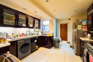 6 bed house, Hubert Road, Selly Park, Birmingham, B296ET - Image 4