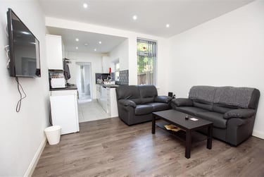 4 bed house, Lottie Road, Selly Park, Birmingham, B296JZ - Image 2