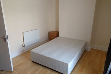 4 bed house, Argyle Street, Sandfields, Swansea, SA13TA - Image 6