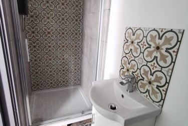 6 bed house, Eaton Crescent, Uplands, Swansea, SA14QJ - Image 2