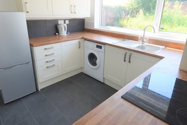 4 bed house, Reginald Street, Port Tennant, Swansea, SA18JX - Image 1